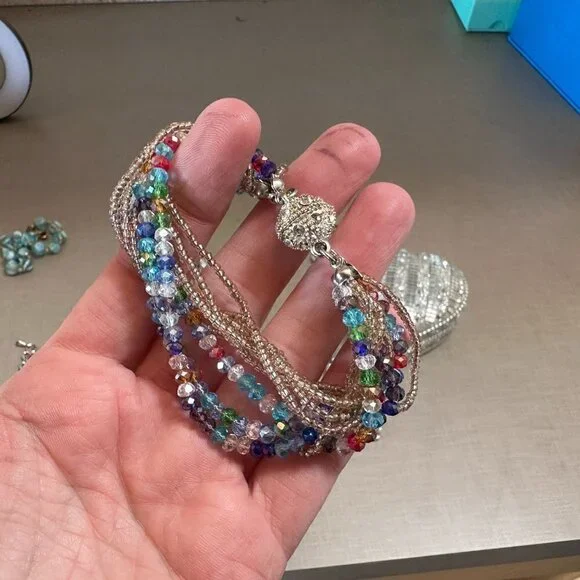 Set of 9 Bracelets including Brighton and Vintage. & cute Heart Embelished Box - Picture 7 of 15